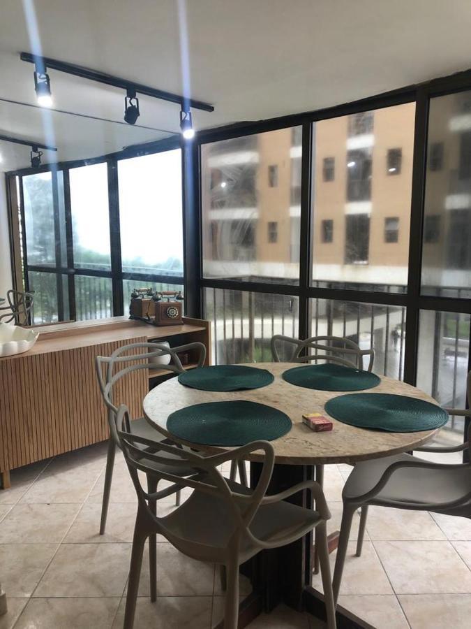 Rio Residencia, Av. Lucio Costa, 6250 - Barra Da Tijuca, *